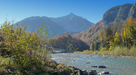 BR_Umgebung_Herbst_Bach_P1110348_bearb_1400x650px